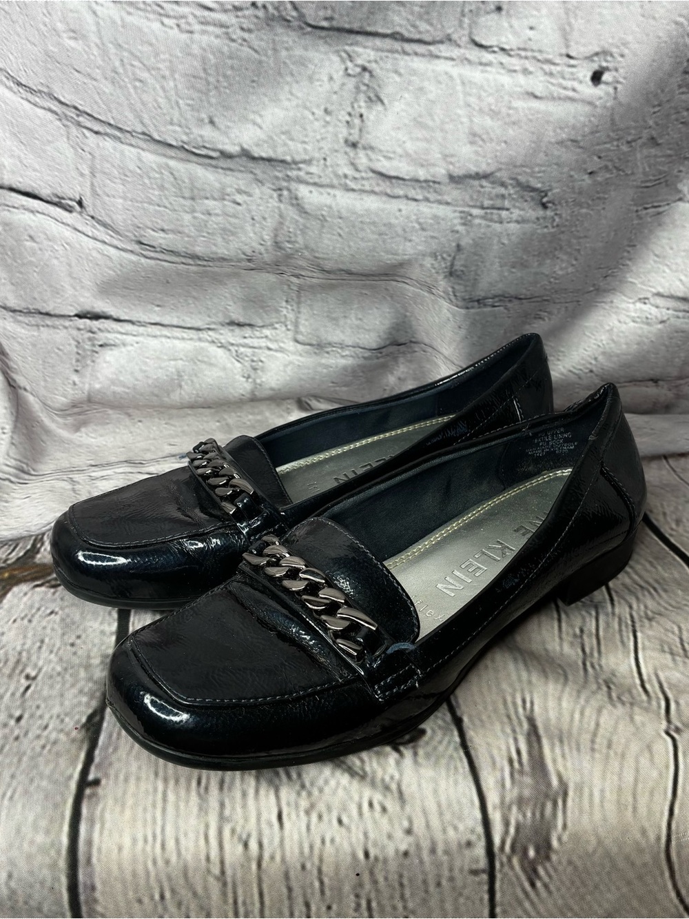 Quiet Luxury Modern Corporate Coastal Chic Navy Patent Chunky Chain Loafers 7